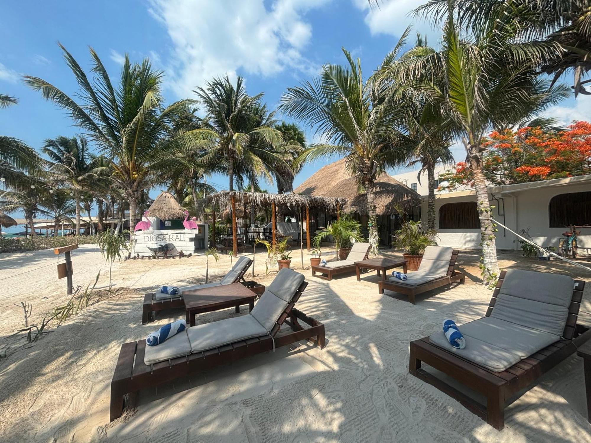 La Diosa Kali Beach Front Hotel Остров Холбокс Экстерьер фото